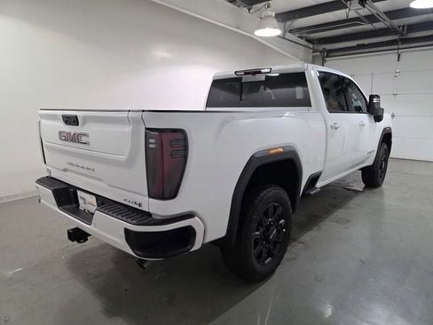 New 2026 GMC Sierra 2500 AT4 w/ AT4 Preferred Package image 9