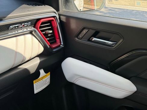 New 2026 GMC Canyon AT4X AWD/4WD image 36
