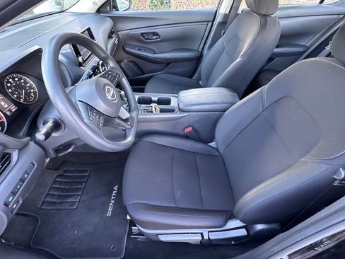 Certified 2025 Nissan Sentra S FWD image 11