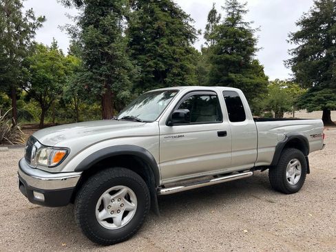 Used 2003 Toyota Tacoma PreRunner image 4