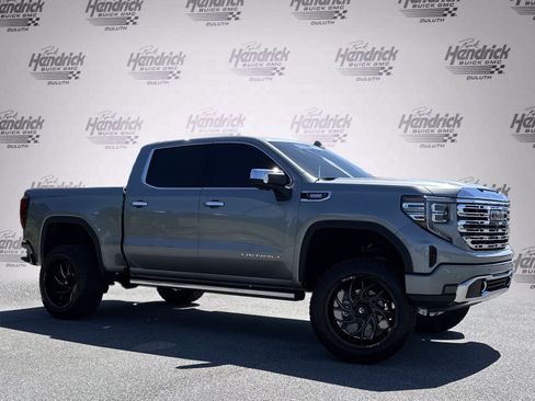 Used 2023 GMC Sierra 1500 Denali AWD/4WD image 2