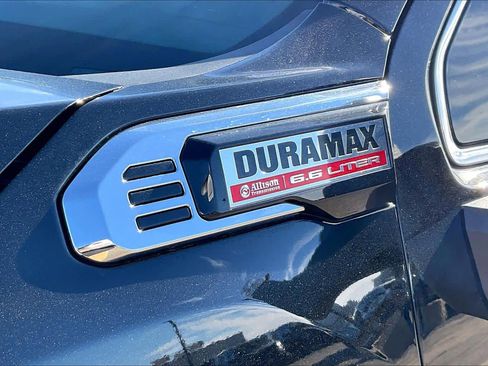 Used 2024 GMC Sierra 3500 Denali w/ Technology Package image 9