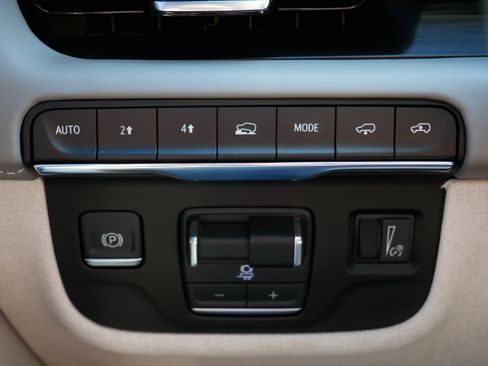 Certified 2024 Cadillac Escalade Sport Platinum AWD/4WD image 27