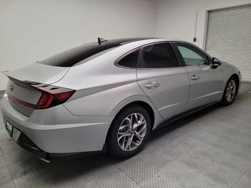 Used 2021 Hyundai Sonata SEL w/ Convenience Package FWD image 9