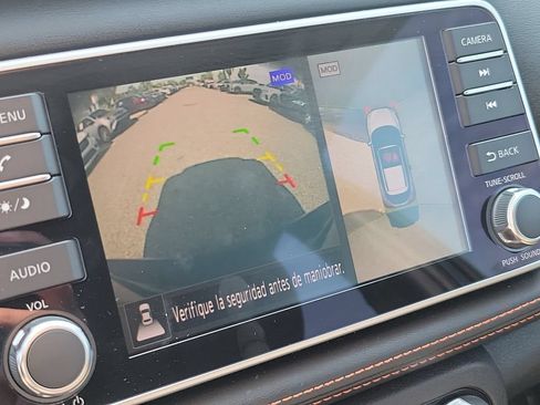 Certified 2020 Nissan Kicks SR FWD image 25