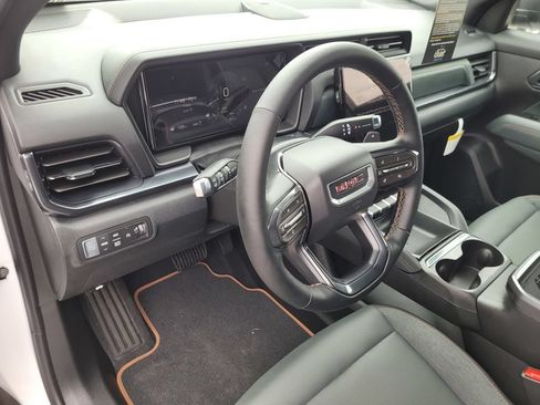 New 2026 GMC Terrain AT4 w/ Technology Package II AWD/4WD image 12