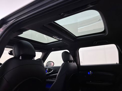 Used 2017 MINI Cooper Clubman S image 24