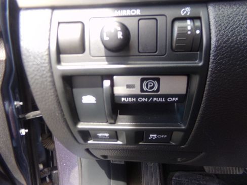Used 2013 Subaru Legacy 2.5i AWD/4WD image 20