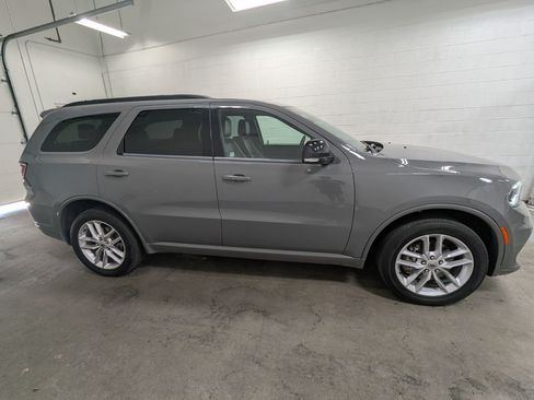 Used 2023 Dodge Durango GT AWD/4WD image 3