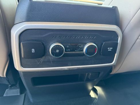 Used 2024 Ford Expedition Max XLT AWD/4WD image 12