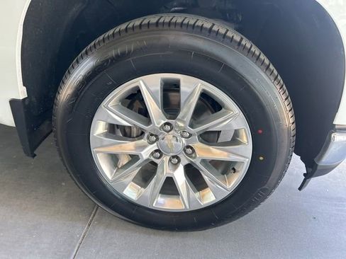 Used 2021 Chevrolet Silverado 1500 LTZ w/ LTZ Convenience Package II image 37