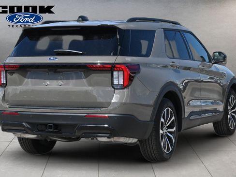 New 2026 Ford Explorer ST-Line w/ Premium Package RWD image 3