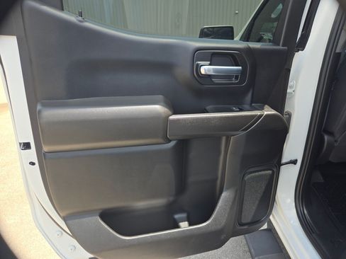 Used 2023 Chevrolet Silverado 1500 Custom RWD image 15