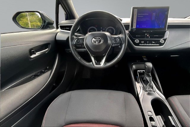 Used 2026 Toyota Corolla SE w/ SE Package FWD image 8