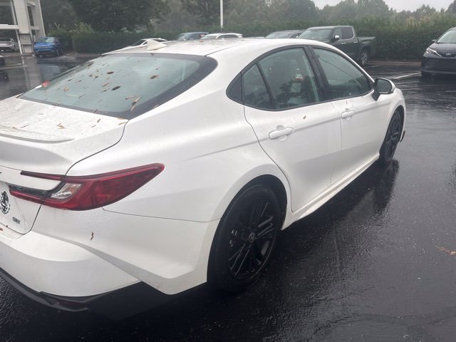 Used 2025 Toyota Camry SE FWD image 8
