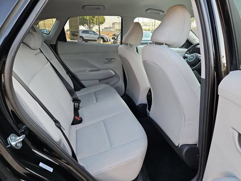 Used 2025 Hyundai Kona SEL FWD image 30