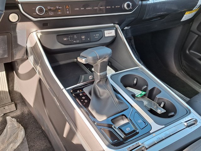 New 2027 Kia Carnival SX w/ Dark Edition Package FWD image 11