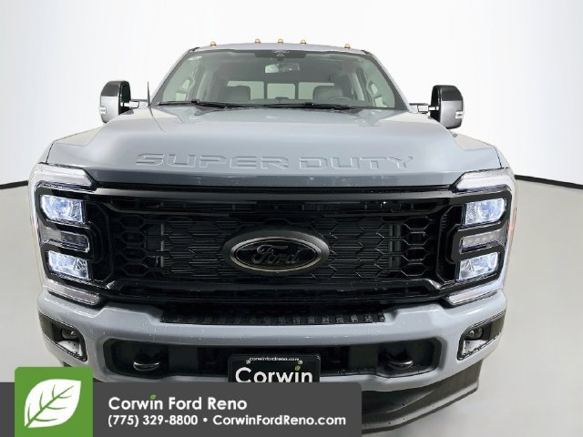 New 2026 Ford F350 Lariat w/ Black Appearance Package AWD/4WD image 2