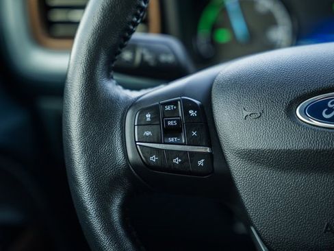 Used 2022 Ford Maverick Lariat w/ Lariat Luxury Package image 32