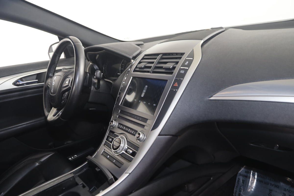 Used 2017 Lincoln MKZ Premiere FWD image 34