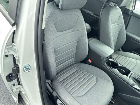New 2025 Kia K4 EX image 29