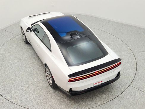 Used 2024 Dodge Charger Daytona Scat Pack w/ Plus Group AWD/4WD image 27