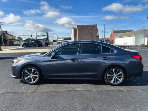 Used 2017 Subaru Legacy 2.5i Limited AWD/4WD image 4
