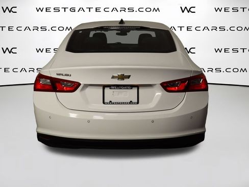 Used 2024 Chevrolet Malibu LS w/ Driver Confidence Package FWD image 4