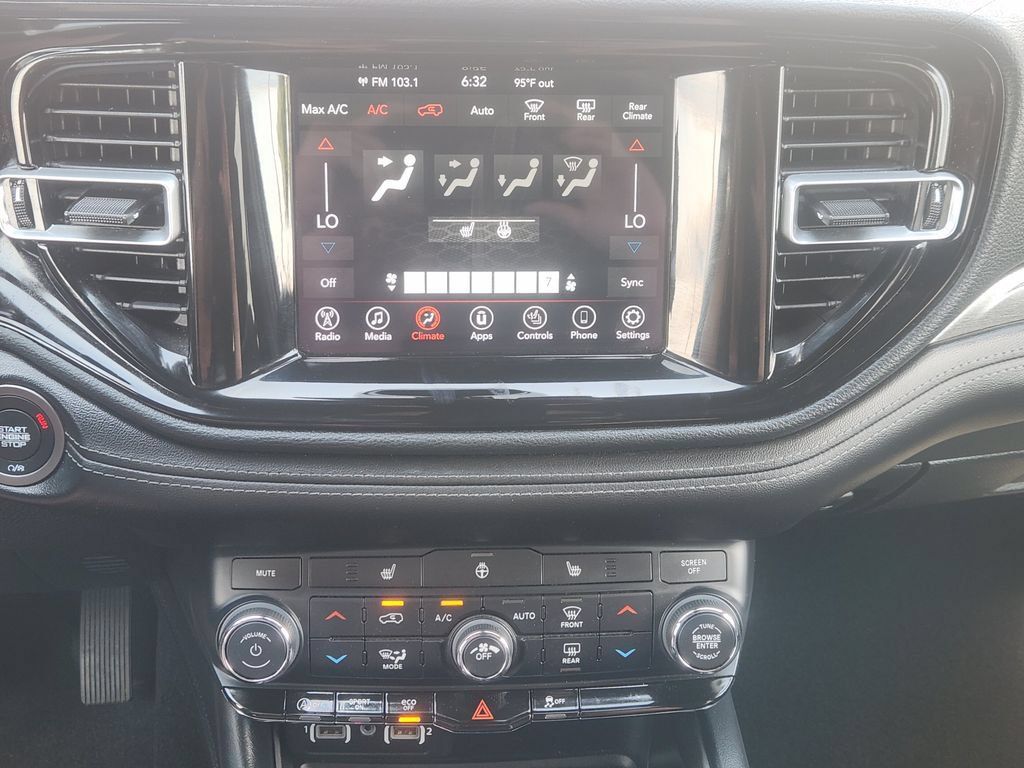 Used 2023 Dodge Durango SXT RWD image 19