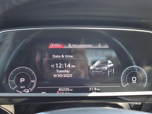 Used 2019 Audi e-tron Prestige image 22