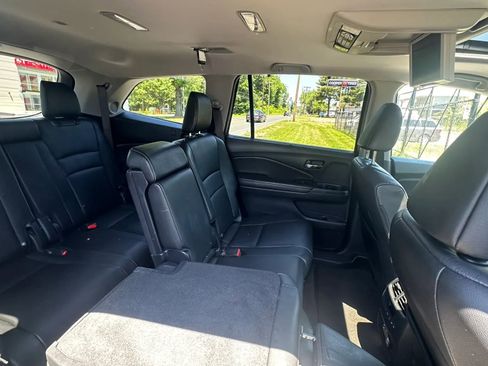 Used 2016 Honda Pilot Touring image 35
