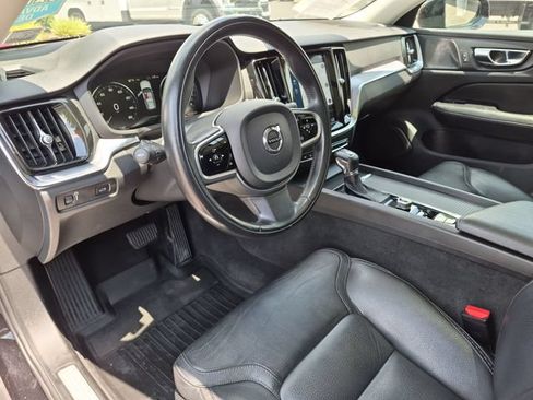 Used 2020 Volvo V60 T5 Cross Country AWD/4WD image 12