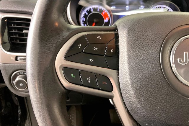 Used 2022 Jeep Cherokee Limited w/ Elite Package AWD/4WD image 8