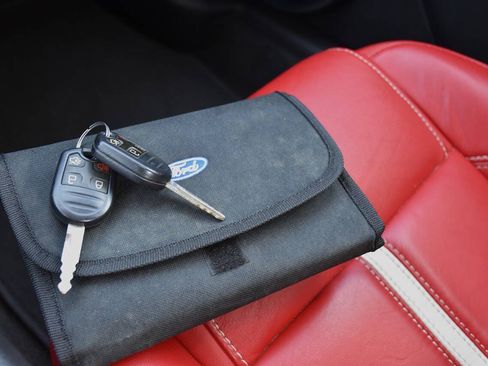 Used 2013 Ford Mustang GT Premium w/ Brembo Brake Pkg RWD image 22