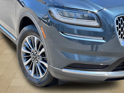 Used 2023 Lincoln Nautilus FWD image 42