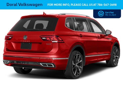 Used 2024 Volkswagen Tiguan SE R-Line FWD image 2