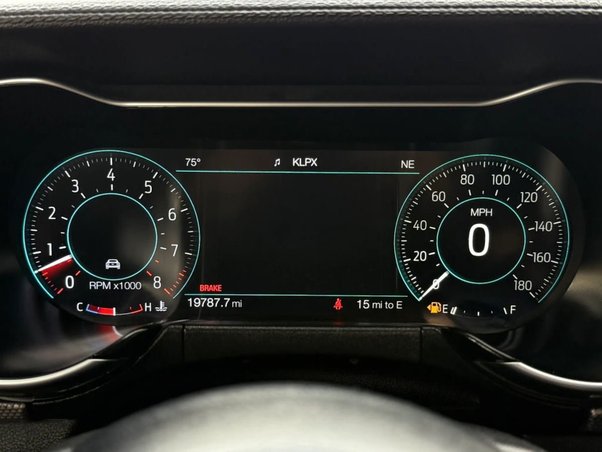 Used 2018 Ford Mustang GT w/ Black Accent Pkg RWD image 47