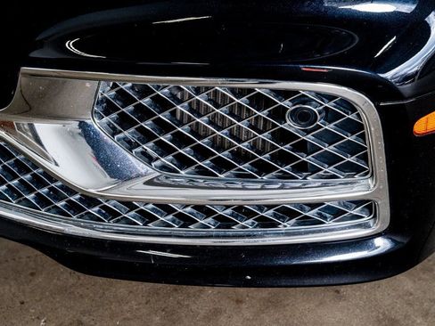 Used 2021 Bentley Flying Spur W12 image 13