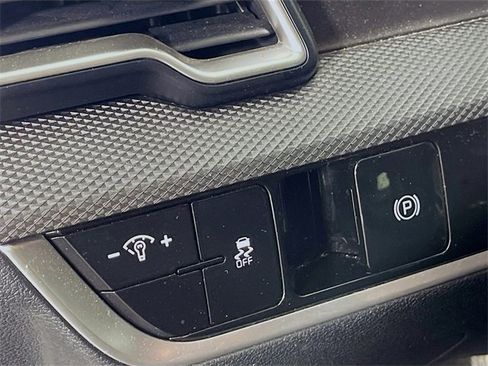 Used 2024 Kia Sportage LX image 11