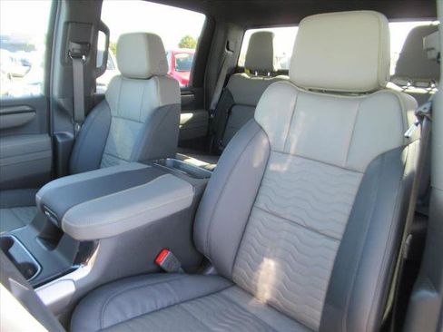 New 2026 Chevrolet Silverado 2500 ZR2 image 19