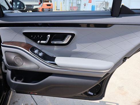 Certified 2023 Mercedes-Benz S 580 4MATIC Sedan image 18