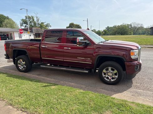 Used 2016 GMC Sierra 2500 Denali w/ Duramax Plus Package image 7