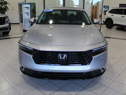 Used 2024 Honda Accord Touring image 28