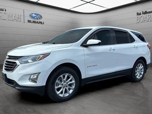 Used 2020 Chevrolet Equinox LT w/ Driver Convenience Package AWD/4WD image 10