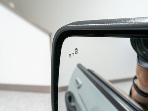 Used 2023 Ford Bronco Wildtrak image 14