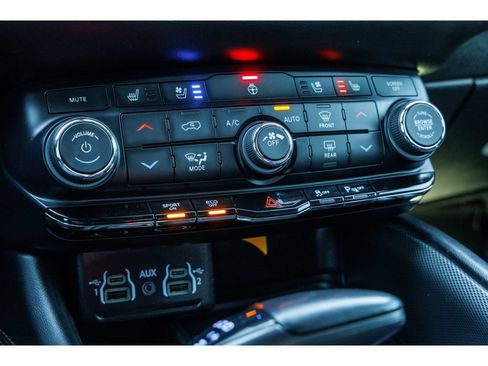 Used 2022 Dodge Durango R/T w/ Trailer Tow Group IV AWD/4WD image 27