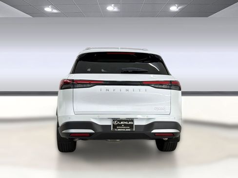 Used 2026 INFINITI QX60 Luxe w/ Cargo Package FWD image 10