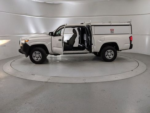 Used 2021 Toyota Tacoma SR image 11