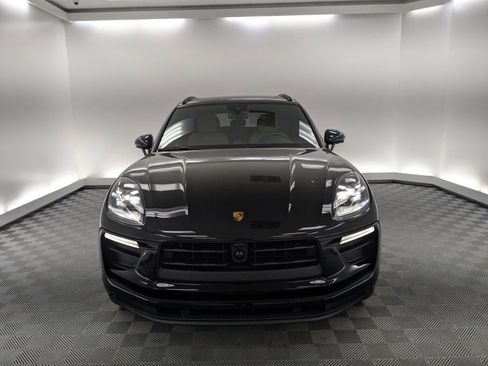 New 2026 Porsche Macan image 9