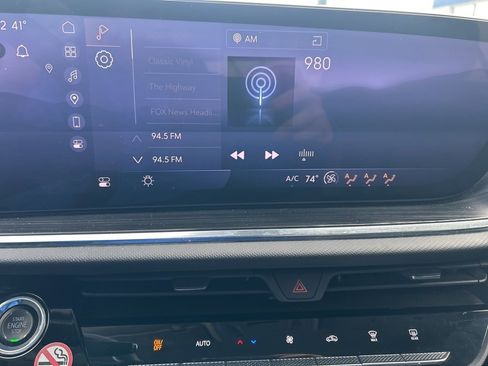 Used 2024 Buick Envision Preferred image 12